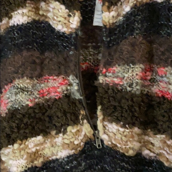 H&M Very nice new poncho rainbow colors with hoodie - Picture 4 of 5